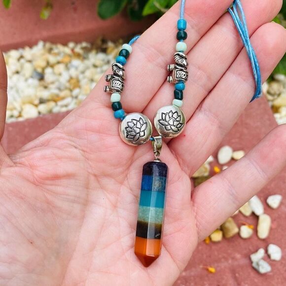 7 Chakra Point Stone Reiki Leather Necklace - Picture 3 of 6